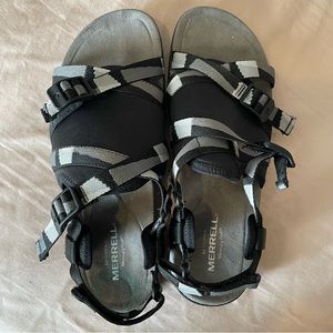 Women's Black and gray Merrell Performance Footware Sandals Size 8